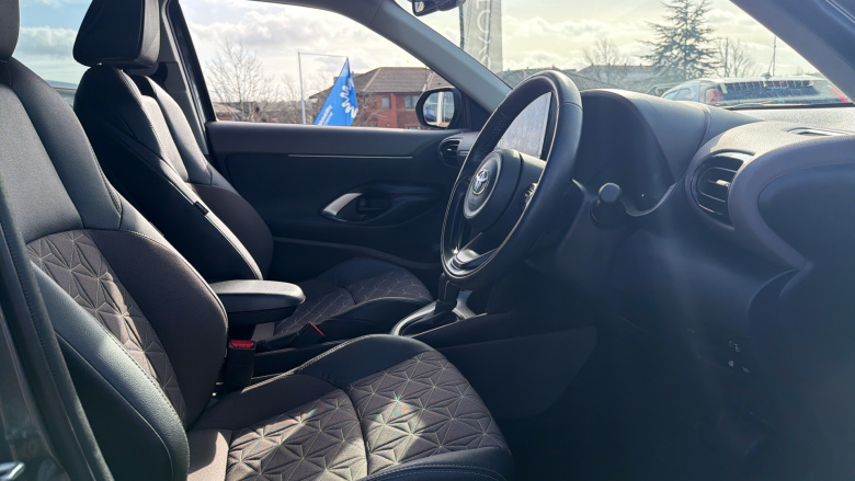 Toyota Yaris Cross 1.5 Hybrid Excel 5dr CVT Hybrid Estate
